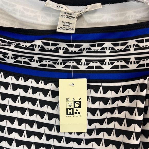 NWT Max Studio back/blue geometric dress - Picture 5 of 5